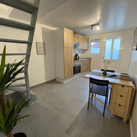 Superbe T3 Duplex Proche Paris & Disneyland Apartment *